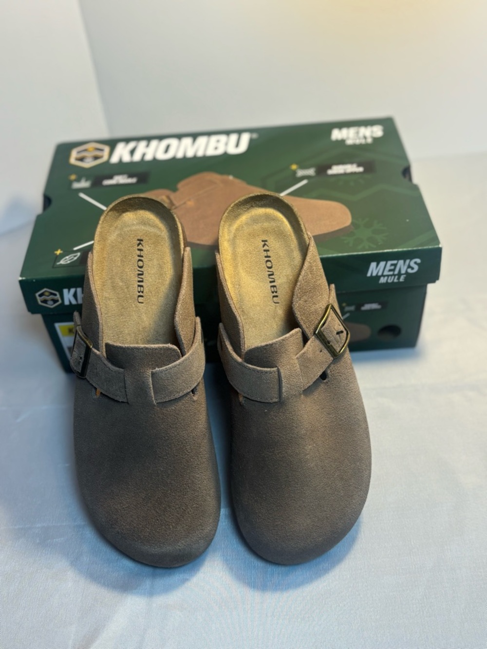 Khombu Damian Unisex Taupe Suede Slip-On Mule with Buckle M8 W 9.5 New